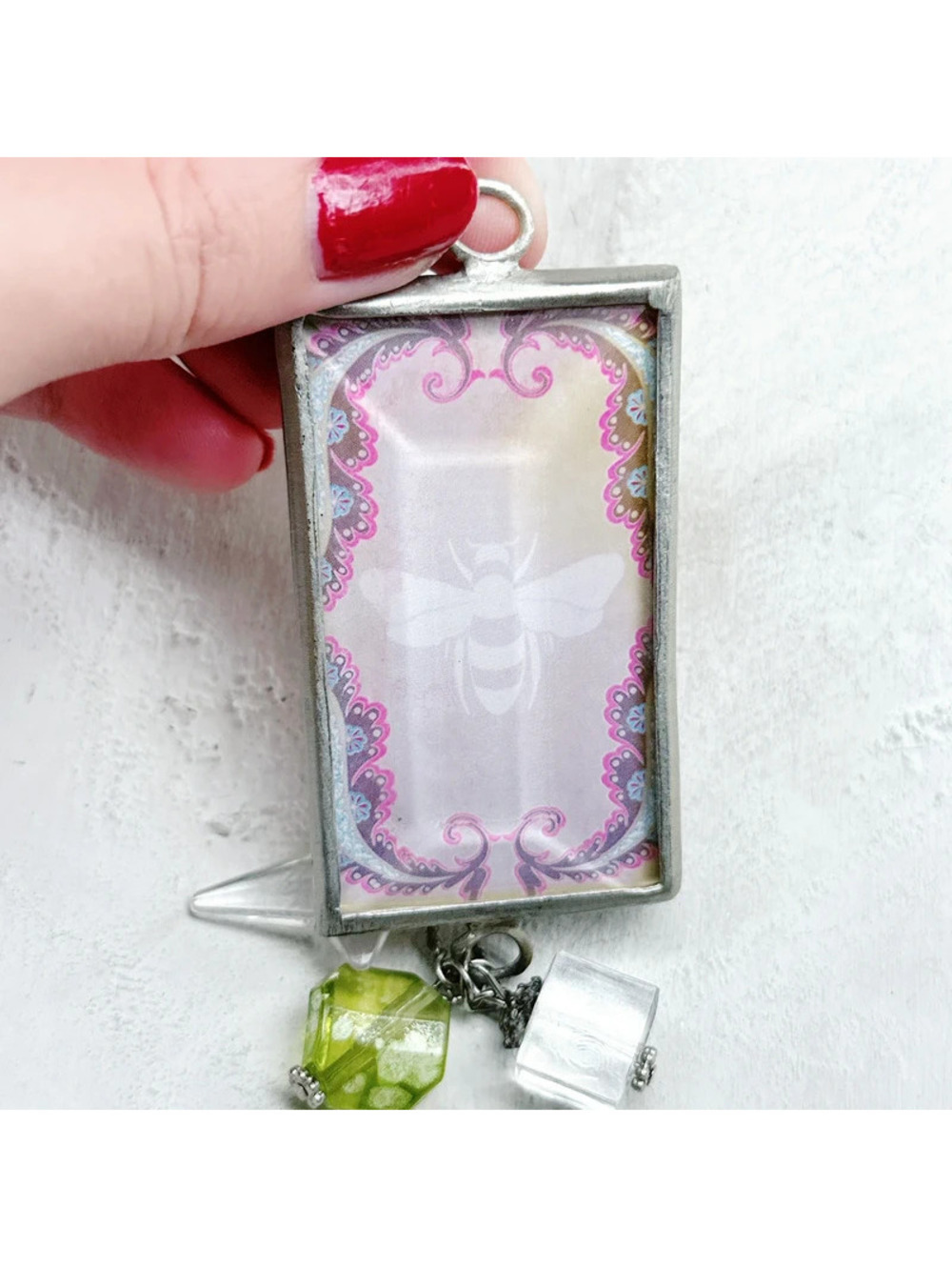 1332mc. Pink Bee Pendant Pewtertone
